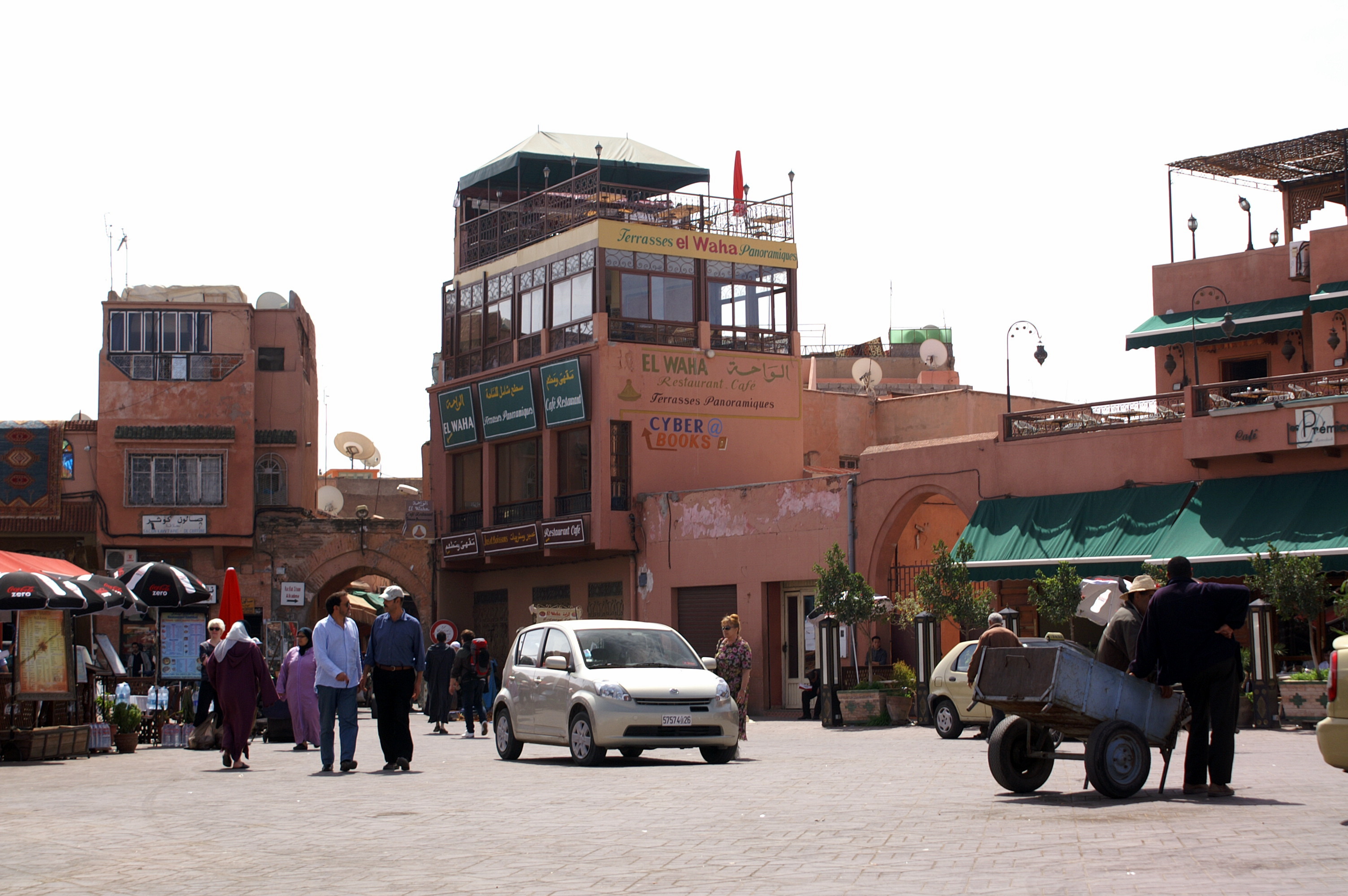 Djemaa-el-Fna-Square-Marrakech-Rooftop-Restaurants