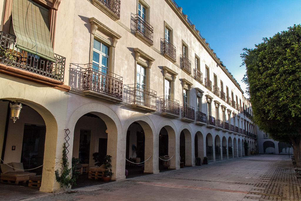 Front view of Plaza Vieja Hotel & Lounge in Almeria
