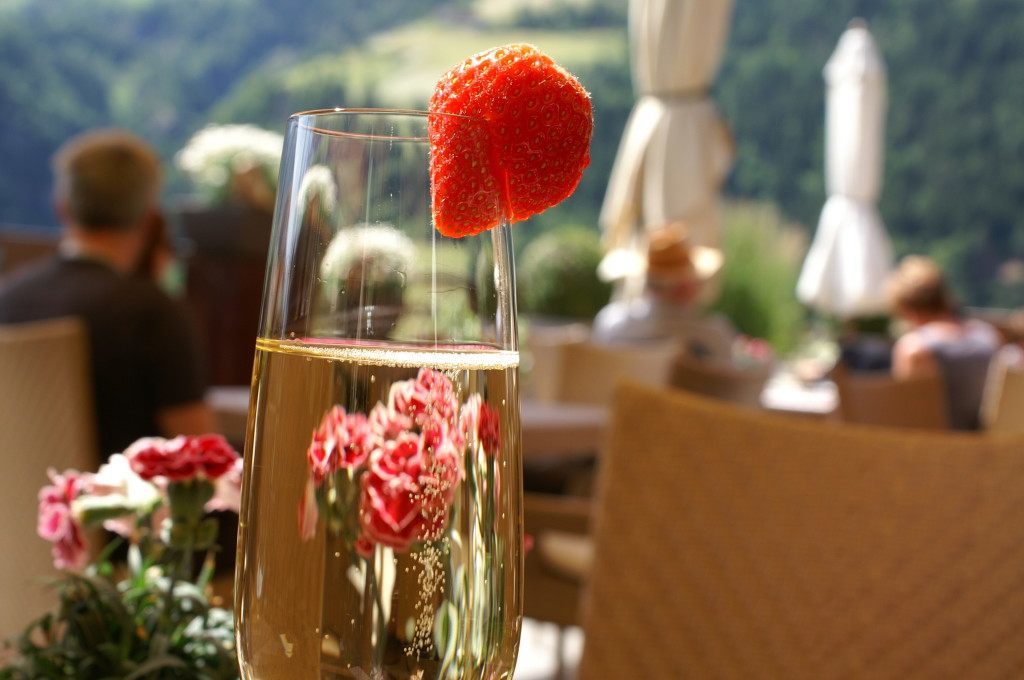 Welcome drink with Prosecco und strawberry in the Andreus Resort Hotel