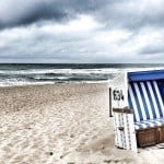 Longing for Sylt – Wicker beach chairs by the sea 4 | travel memo
