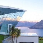 Jagged Edge Luxe House in New Zealand (Review)