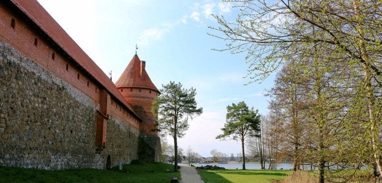 Trakai - a castle by the lake and peaceful nature 3 | travel memo
