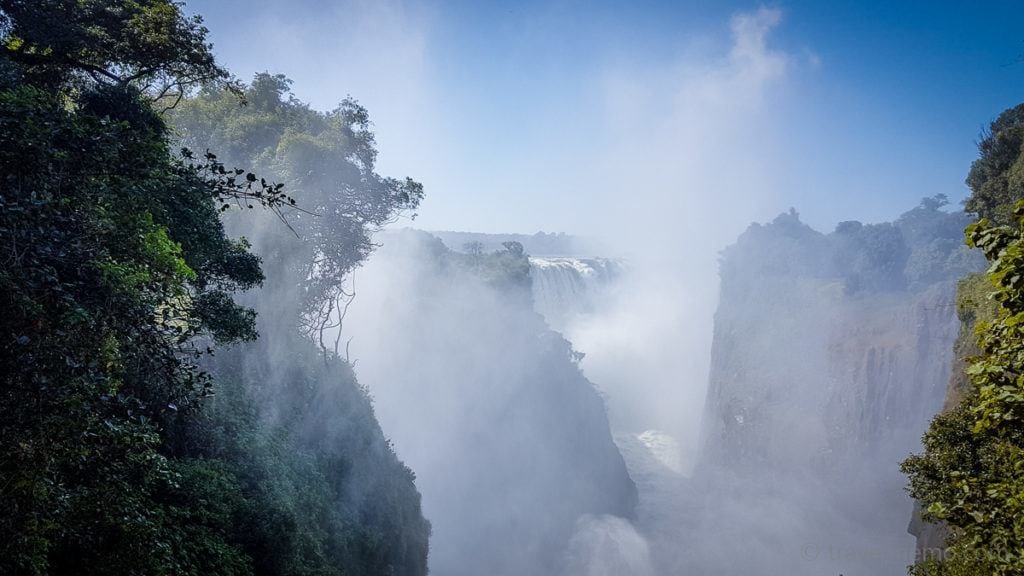 Victoria Falls - nonstop water, water everywhere! 3 | travel memo