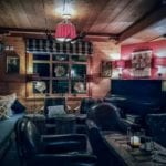 Comfortable lounge in the Hamilton Lodge