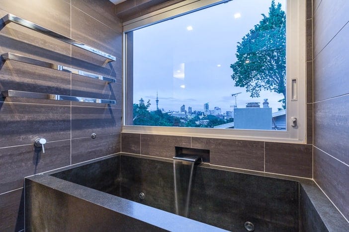 Japanese-style granite bathtub