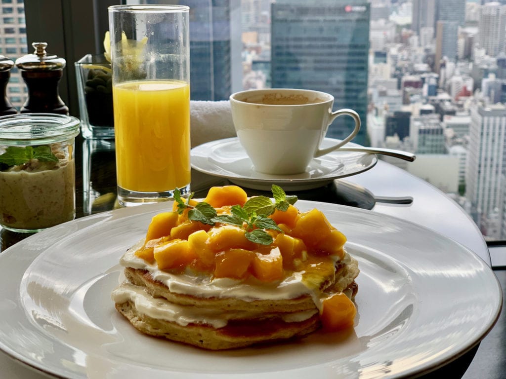 Shangri-La Hotel - Breakfast over the rooftops of Tokyo 4 | travel memo