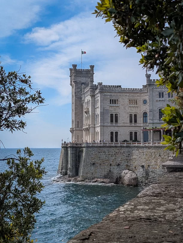 What to Do Around Trieste: From Fairy-Tale Castles to Spectacular Caves, and Slovenia's Capital 2 | travel memo What to Do Around Trieste: From Fairy-Tale Castles to Spectacular Caves, and Slovenia's Capital 1 | travel memo