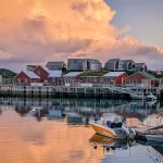 Lofoten: Ballstad Hattvika Lodge in the twilight