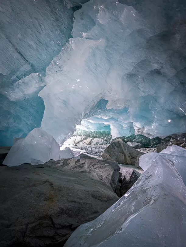 Hike to the Morteratsch Glacier – glacier caves as a highlight of the Engadin 4 | travel memo